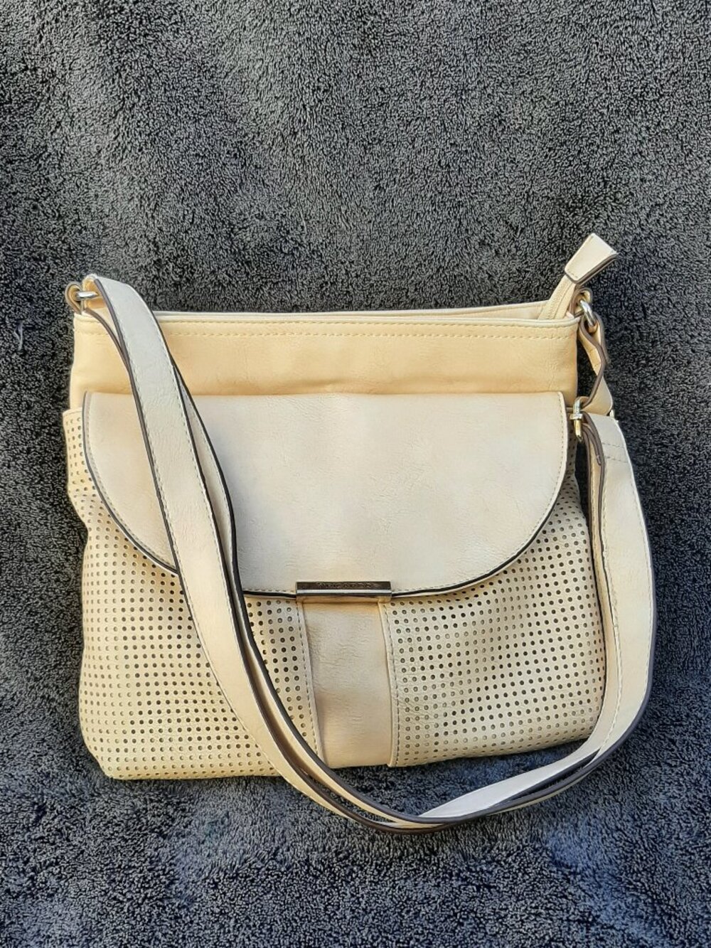 Ricardo Beverly Hills Hand Bag Purse Cream